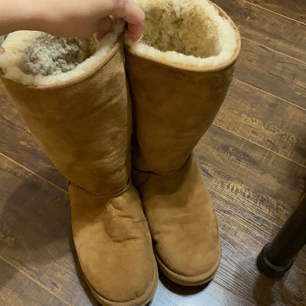 Sheepskin winter boots